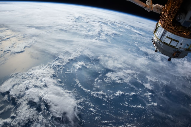 Mujeres en el espacio